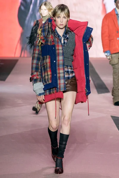 Look 70